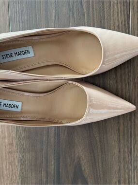 Steve Madden Patent Pointed-Toe Pumps in Nude Blush worn once size 8